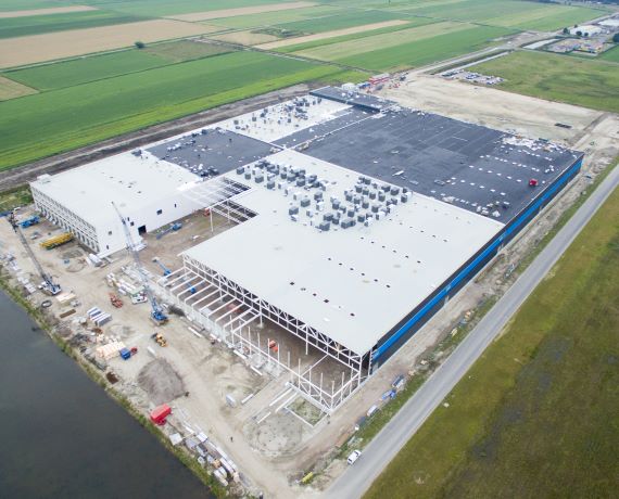 Duurzame dakisolatie en dakbedekking voor distributiecentrum Bol.com