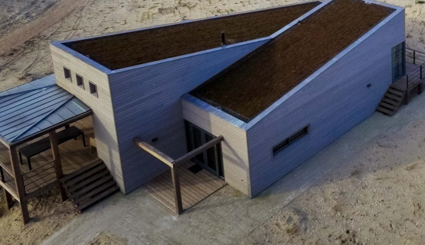 Exotische bestemming zinken dakdetaillering